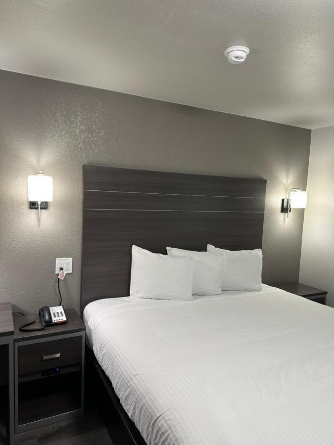 Sleepy Traveler Motel Wagoner Eksteriør billede